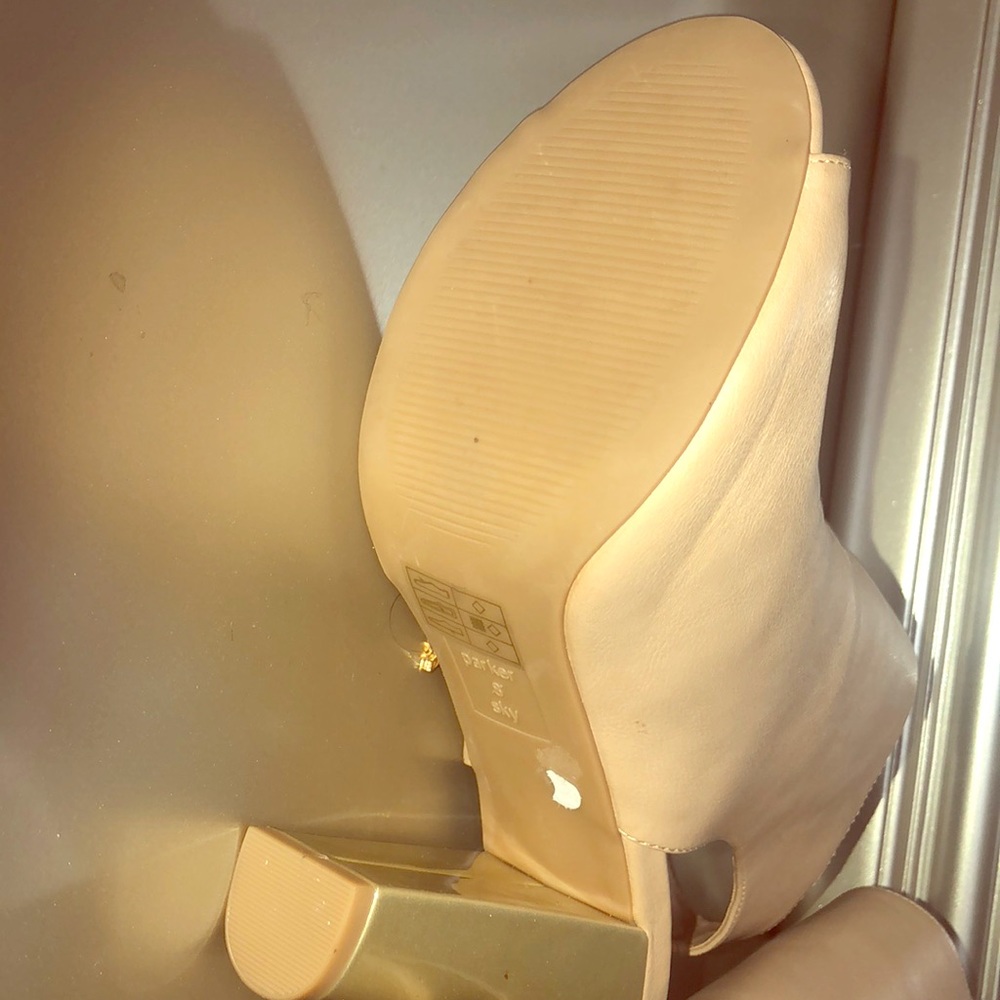 Shoes new never worn